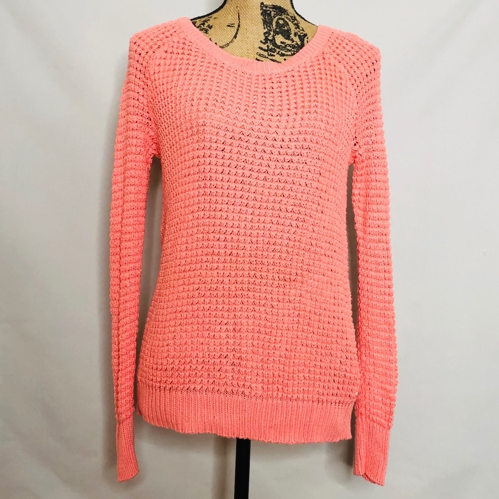 AMERICAN EAGLE OUTFITTERS pink knit sweater XS